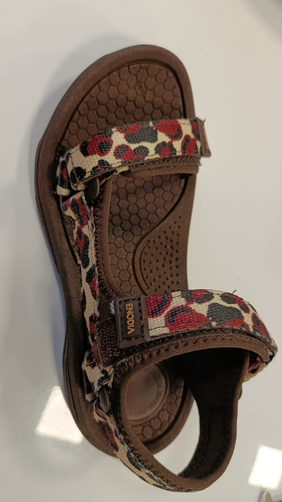 9013 Kadın Kahverengi Leopar Terlik: Stil ve Konforun Vahşi Uyumu!