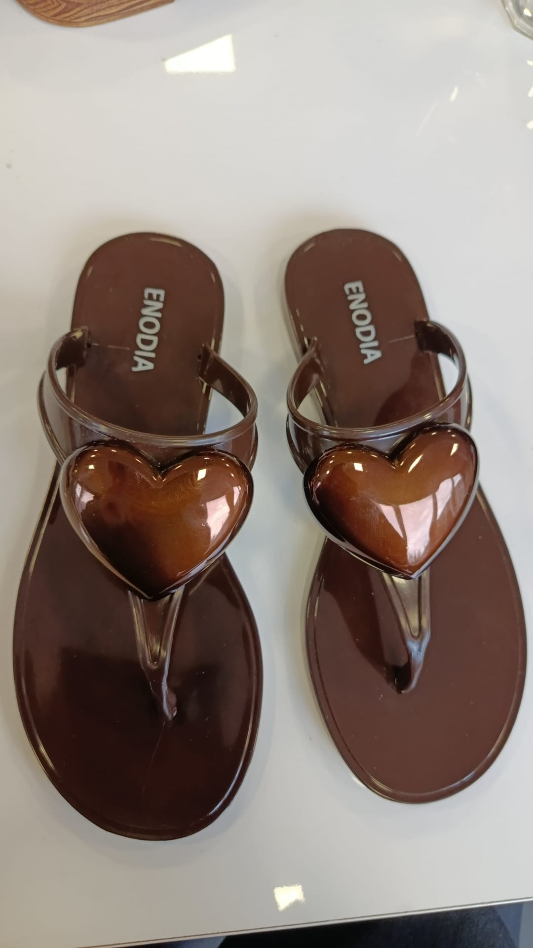 J-9003-6 Kadın Kahverengi Parmak Arası Terlik: Yazın En Doğal ve Rahat Hali!