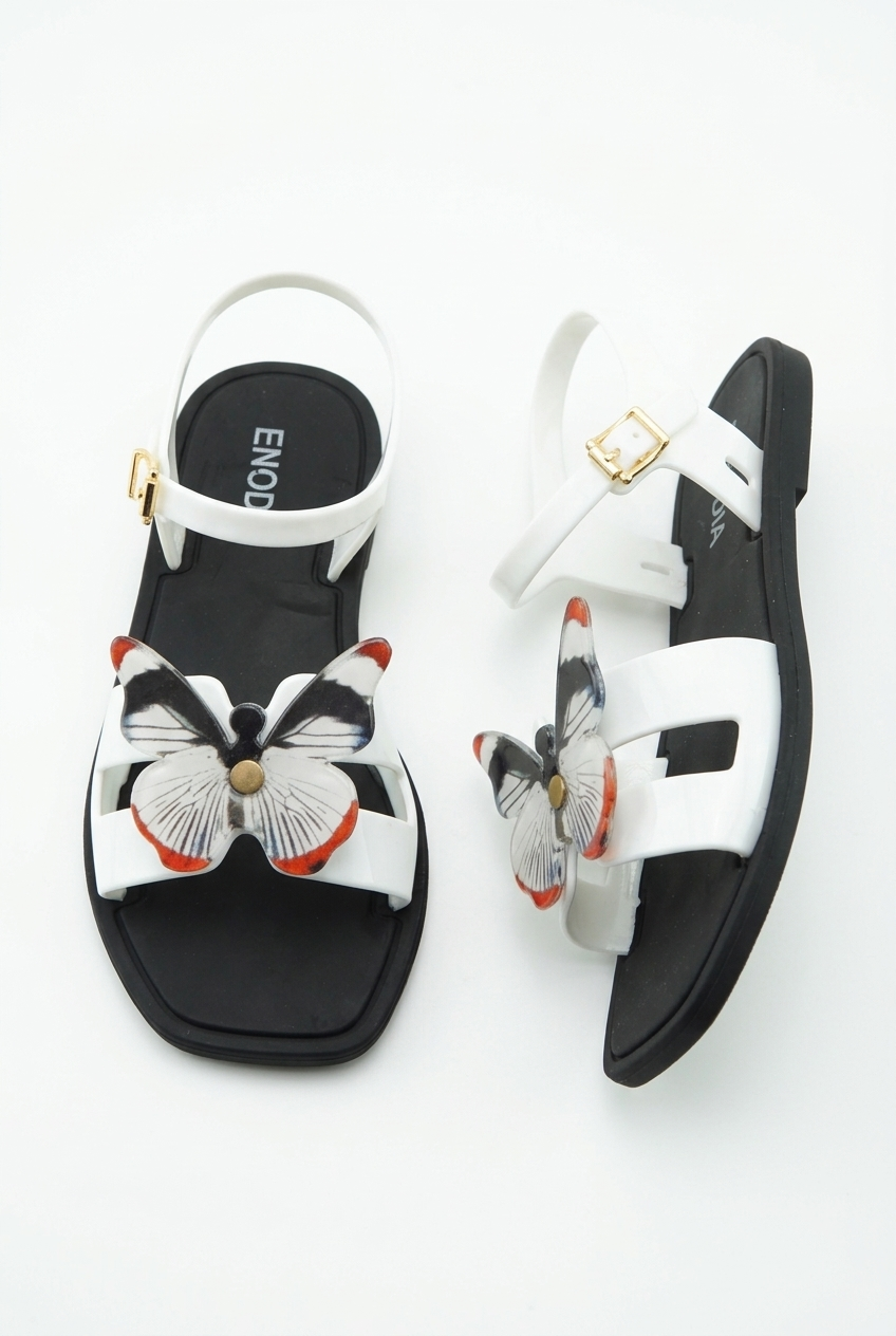 Beyaz Kelebek Detaylı Siyah Beyaz Kadın Sandalet J-9007-1